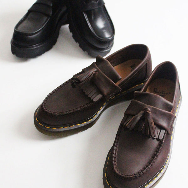 dr martens classic shoes brown