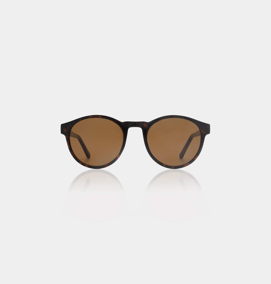 A. KJÆRBEDE Marvin Demi Tortoise SUNGLASSES  - ZIGZAG Footwear