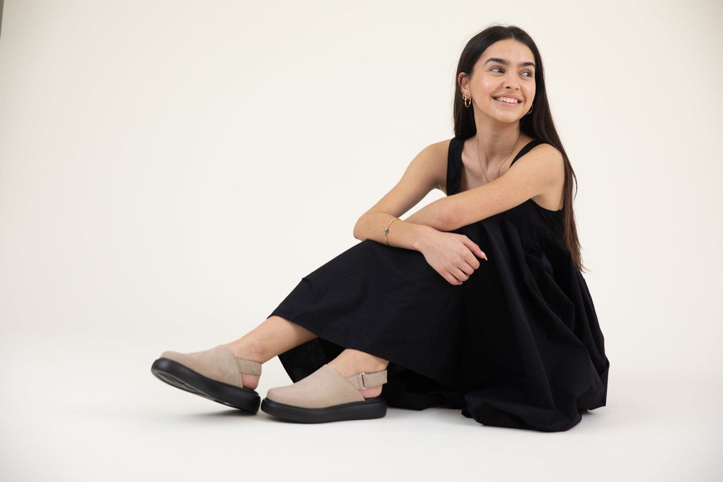 Vagabond Blenda Clog Sand SANDALS  - ZIGZAG Footwear