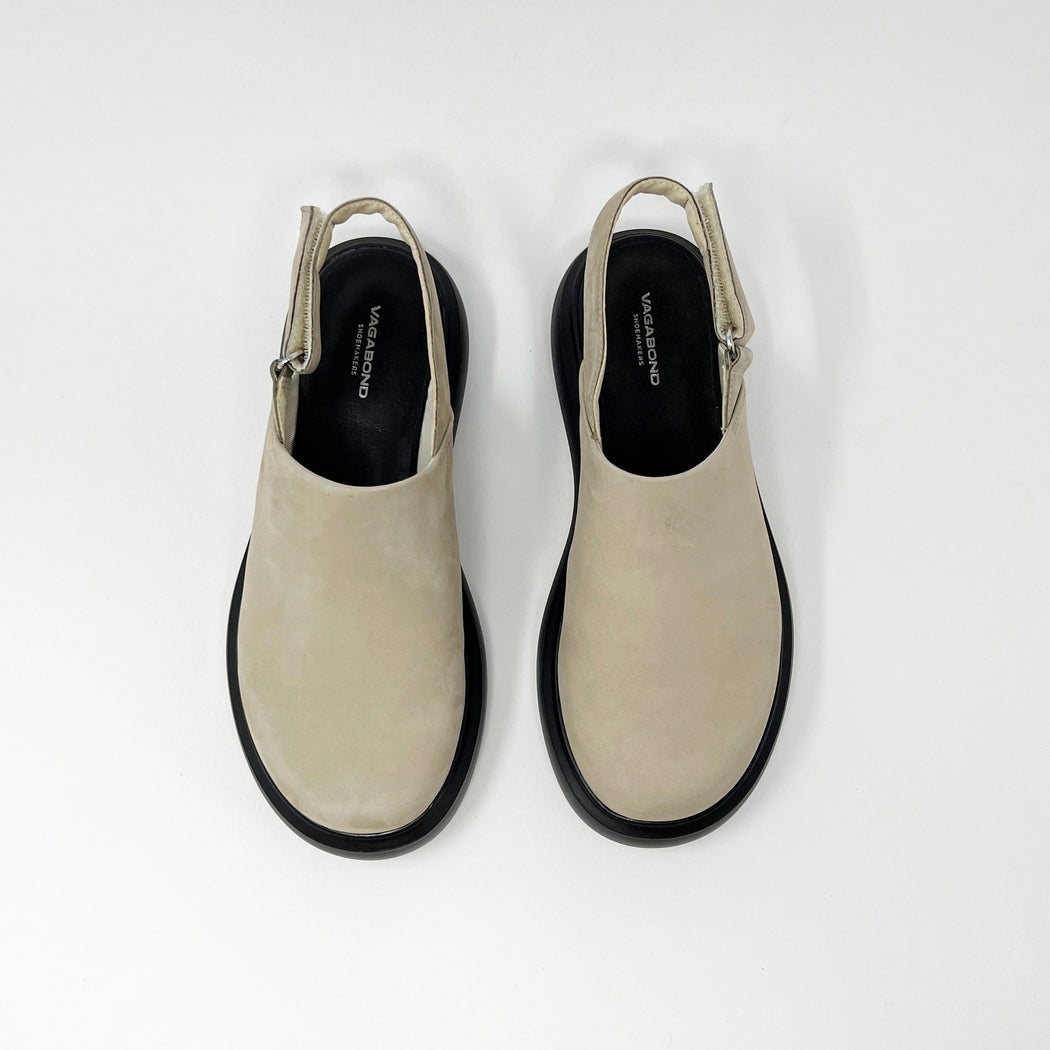 Vagabond Blenda Clog Sand SANDALS  - ZIGZAG Footwear